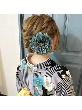 キュア(CURE) ねじりアップスタイル