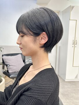 グラフ 日本橋(GRAFF) くびれショート/耳かけショート/マッシュショート
