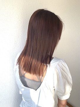 フー(feu) オレンジベージュ。