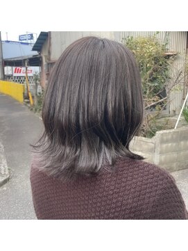 シン(shin) グレージュ/グレーベージュ/グレーカラー/ミディアムヘア