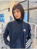 オン眉ボブ