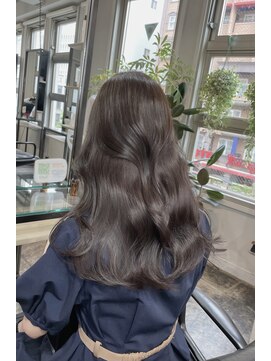 ミュージアム(MUSEUM) 赤味を抑えたシアーグレージュ♪