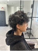波巻きツイストスパイラルパーマツーブロック刈り上げマッシュ