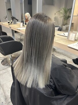 リア 布施店(Lia) 外国人風バレイヤージュ