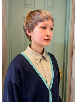 トゥコ(tuco) マッシュ　ショート　オン眉　ショートヘア