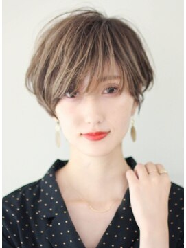 ルアン 大分駅店(ruen) ショートカットくびれショート30代40代50代前髪長めショートヘア