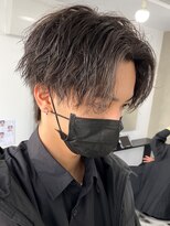 センターパート波巻きパーマスパイラルパーマツイストスパイラル