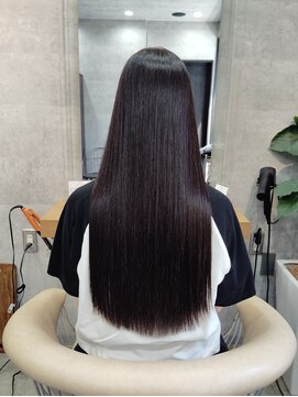 イシン(ISIN) ナチュラルロングの美髪矯正