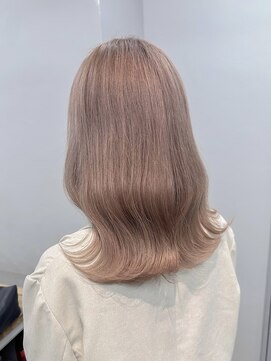 ヴェルダ 池袋店(verda) ブリーチ2回～ミルクティーベージュ