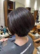ピークアブー アヴェダ 池袋東武(PEEK-A-BOO AVEDA) 手入れ簡単、上質シルエット。大人のショートボブ50代60代70代