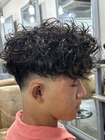 キングオブヘア バイ ノイズ 梅田茶屋町店(KING of hair by NOISM)&nbsp;スペインカー波巻きツイストスパイラルパーマスキンフェード
