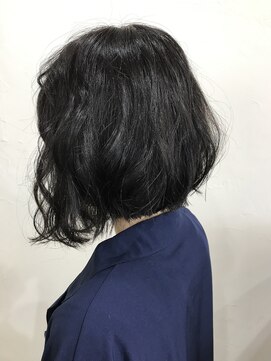 アリウス(ALIUS by posh) 【ALIUS 池袋 小川真一】ダークグレージュ前下がりボブ