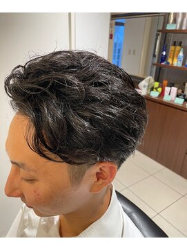 エヌドットバーバー ギンザ(N.BARBER GINZA) ツーブロック/くせ毛風/刈り上げ/パーマ【銀座】<理容室>