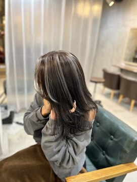 リエコー(RE'ECHO) 筋感ハイライト/シルバー/ブリーチカラー