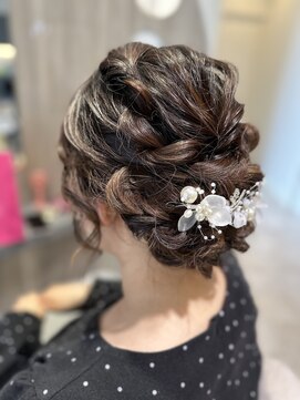 カラーズ(PRIVATE HAIR SALON COLOR'S) ゆるふわアップスタイル