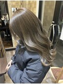 明るめアッシュブラウン