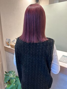 ミリィ 四日市(mily) ベリーピンク×外ハネボブ@moe