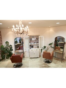 お客様一人ひとりの好みやお悩みを引き出す丁寧なカウンセリングと、オーダーメイドスタイルが大好評◎