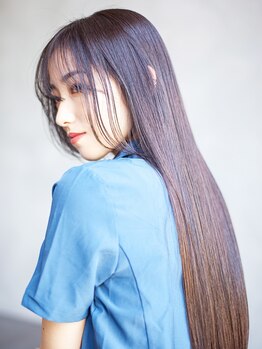 アッシュ 下北沢店(Ash)の写真/今までのブローの時間が嘘みたいに短縮！洗いざらしの髪も、手ぐしで乾かすだけの縮毛矯正は試す価値あり◎
