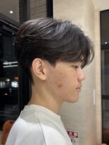 カルム(kalm) 毛流れセンターパートニュアンスパーマカルマヘアメンズパーマ