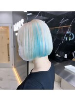 ラピス 福岡天神店(Lapis) ホワイト×ホワイトブルー