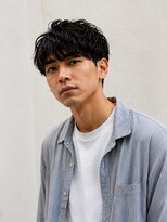フィエルウメダ(Fier umeda)&nbsp;ナチュラルな束感のシャドウパーマ＋メンズカット
