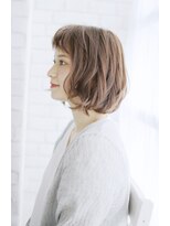 ミラー プラス エヌ(MIRROR+n)&nbsp;20代30代40代　リズムが生まれるショートバング【宝塚】