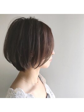 カウチ(Kauti) 定番ボブ!ラベンダーベージュ