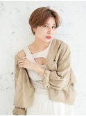 美形ハイトーンショート