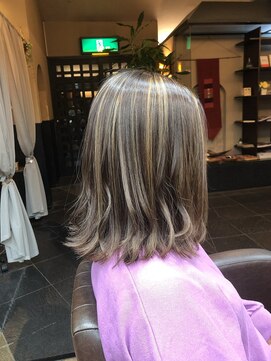 ナトゥーラ 岐阜(Natura) ハイライトアッシュ