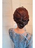 サイド 編み込み スッキリ シニヨン ヘアアレンジ