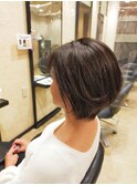 白髪ぼかしハイライトボブ