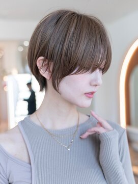 イオ 本厚木(io) 大人かわいい丸みショートナチュラルカラー似合わせカット