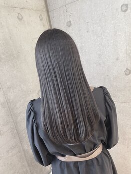 リビンバイアフロート(Livin by afloat)の写真/やればやるほど髪が綺麗になってくる質感再生トリートメントが人気サロン♪似合わせスタイルをご提案◎