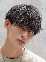 レタッチ バイ フィフス 天神大名(RETOUCH by fifth)&nbsp;シャドウパーマスパイラルパーマツーブロックメンズパーマ束感