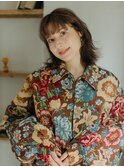 大人かわいいミディアムレイヤースタイル