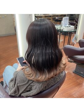 カズ(KAZU) 裾カラーを活かしたカット