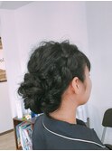 編み込みシニヨン