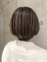 プラスシー(+C)&nbsp;地毛にハイライトで立体感ショートヘア！福岡ハイライト