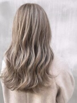 Moana長野駅前#ハイライト#ブリーチ#ミルクティーベージュ