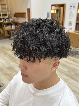 波巻きツイストスパイラル ツイスパ 似合わせパーマ 堀江