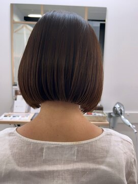 エレノア 自由が丘店(Eleanor) 自由が丘/ボブカット/トリートメント/イルミナカラー