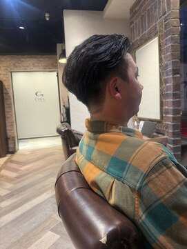 シエル 藤沢店(CIEL) ナチュラルツーブロック × バックグラデーションショート