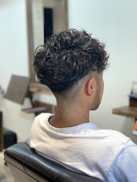 ペイドゥリーヴ(Pays de Reve) メンズパーマ