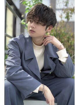 ジョエミバイアンアミ(joemi by Un ami) （joemi 新宿）メンズマッシュ ナチュラルパーマ ジェル　近江