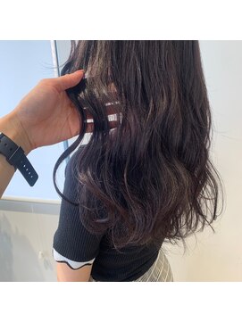 エミィ(emme) 【emme×笹川】パープル×パーマ