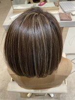 ヘアジェニー(hair Jenny) 明るいカラーで白髪もカバーしつつデザインも！欲張りカラー