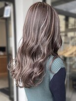 ファム 札幌大通(fam)&nbsp;30代40代ナチュラルハイライト立体感アッシュベージュ