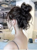 ニュアンスお団子アレンジ_チェリーブラウンフェミニン_ba407051