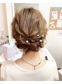パーティー　結婚式参列　アップヘア